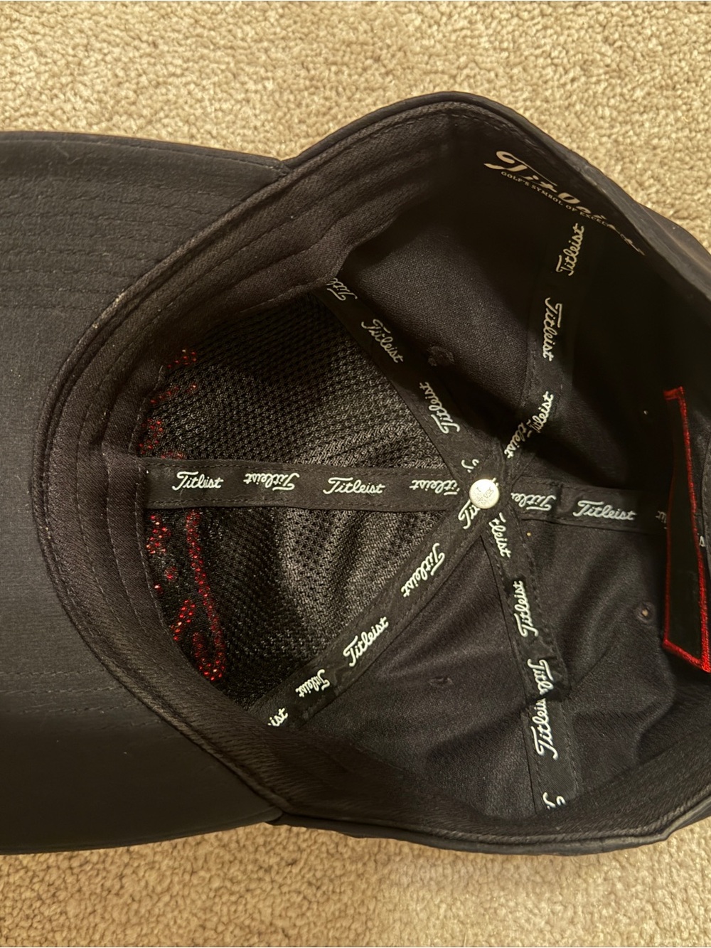 Brand New Never Worn - Titleist Golf Hat Black with Red Script Logo - Picture 4 of 4